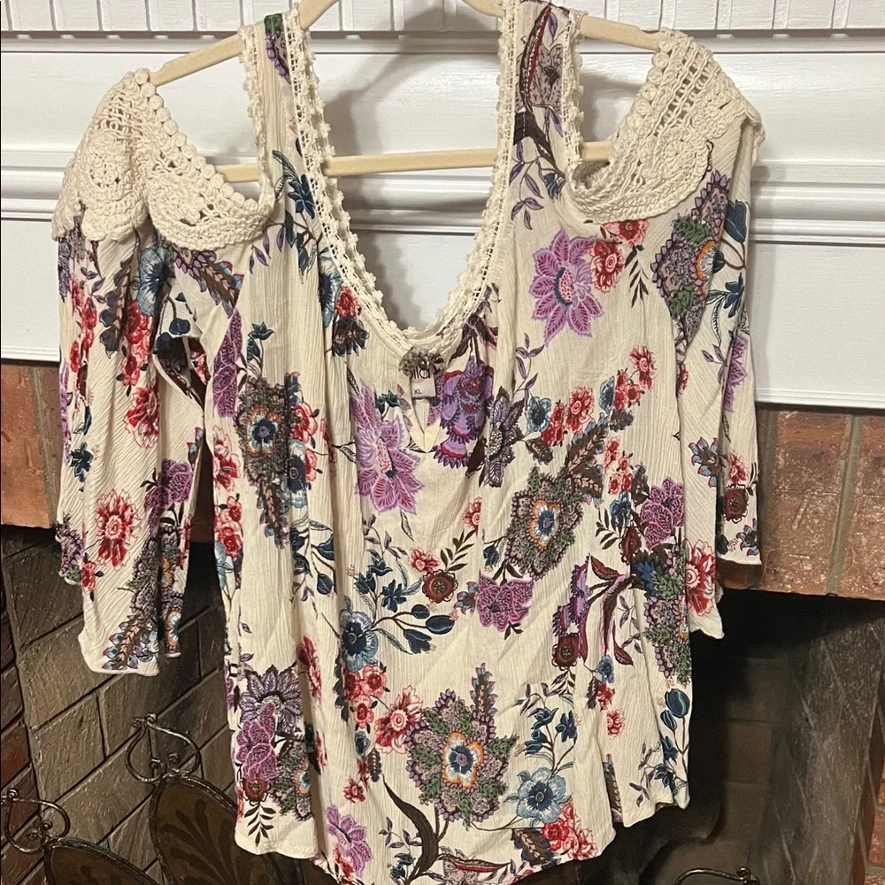 Bila by Anthropology Cream Floral Cold-Shoulder Blouse with Crochet Trim - Picture 1 of 3